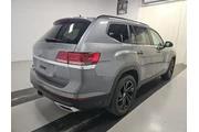$27493 : Volkswagen Atlas 2023 V6 SE thumbnail