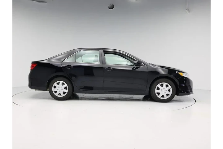 $15998 : Toyota Camry 2014 SE 4dr Sed image 7