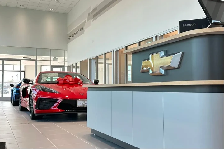 $35900 : BMW 3 Series 2023 330e 4dr S image 9