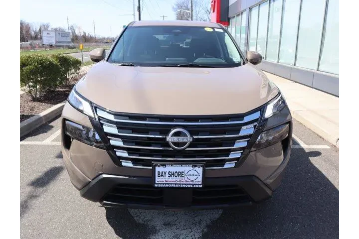 $27195 : Nissan Rogue 2025 AWD SV 4dr image 4