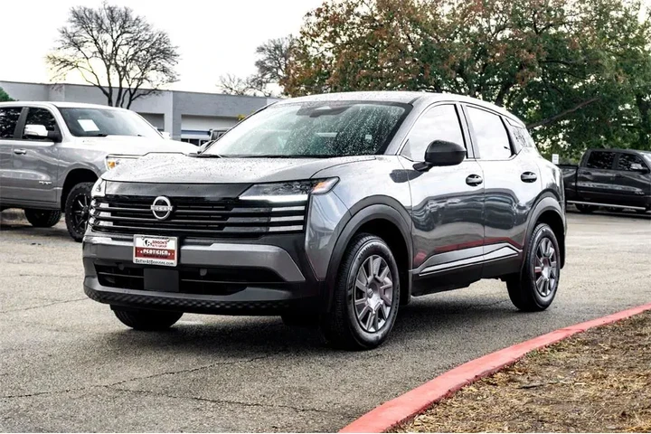 $20999 : Nissan Kicks 2025 S 4dr Cros image 9