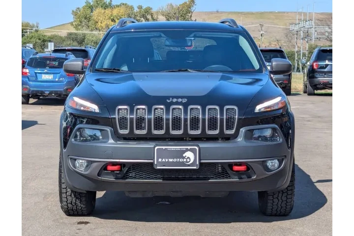 $15974 : 2017 Cherokee Trailhawk image 9