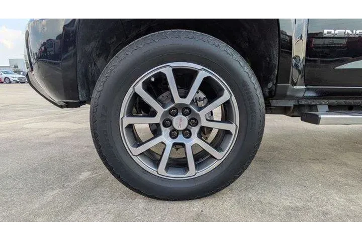 $22700 : GMC Canyon 2020 4x4 Denali 4 image 10