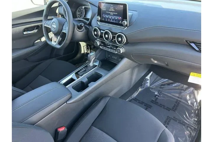 $20650 : Nissan Sentra 2025 SV 4dr Se image 8