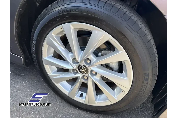 $21990 : Toyota Camry 2024 AWD LE 4dr image 10