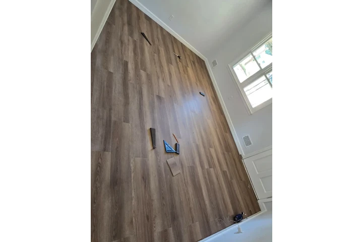 VACANTES DISPONIBLES image 1