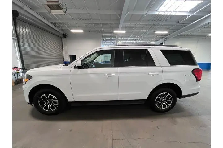 $37404 : Ford Expedition 2024 4x4 XLT image 6