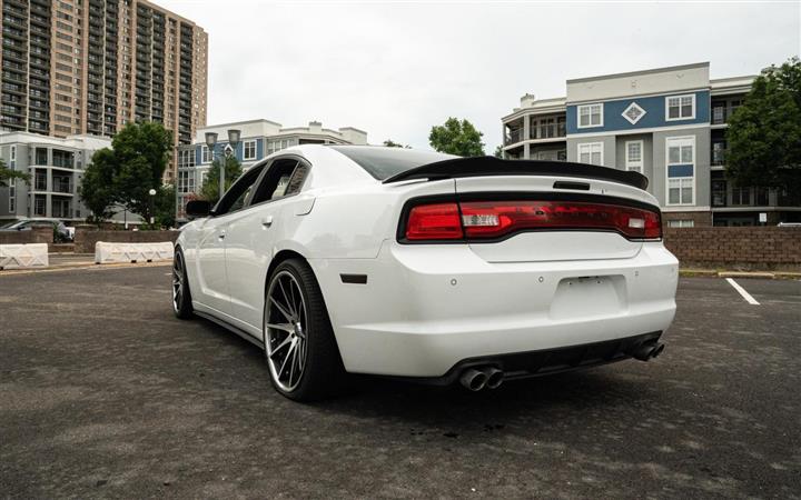 $15000 : 2011 DODGE CHARGER image 6