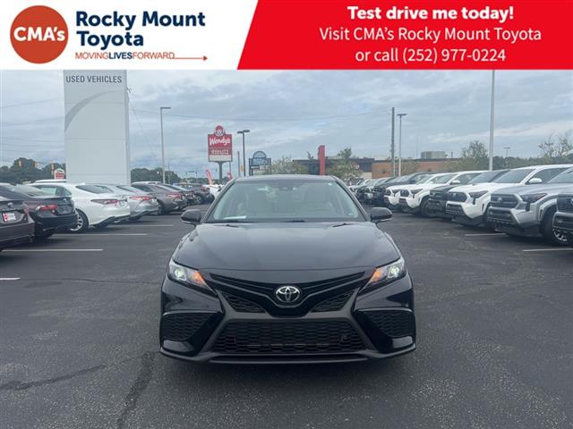 $28881 : PRE-OWNED 2024 TOYOTA CAMRY SE image 2