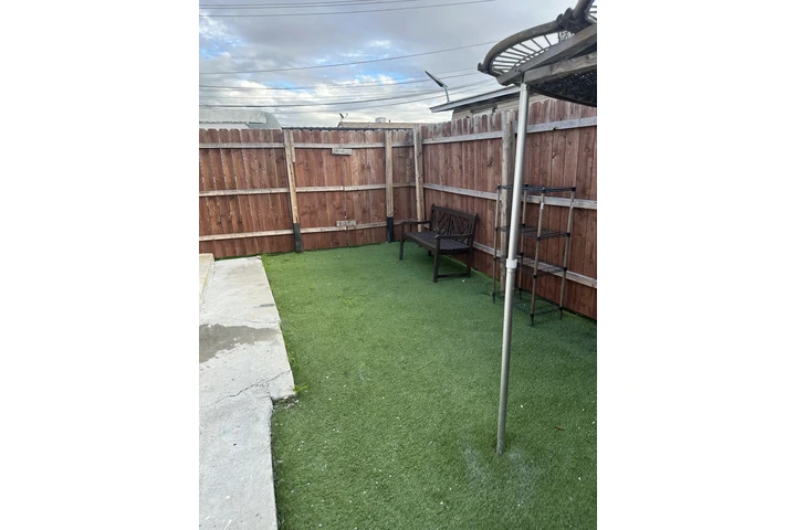 $1500 : Small & Quiet 1 bedroom image 4