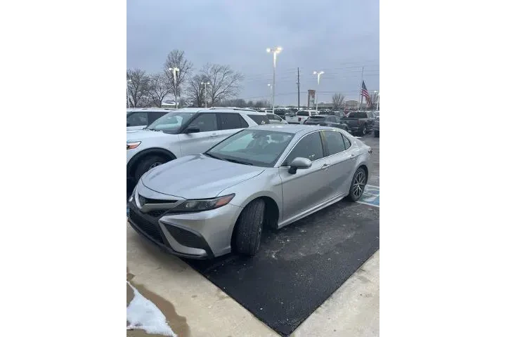 $25995 : Toyota Camry 2023 SE 4dr Sed image 2