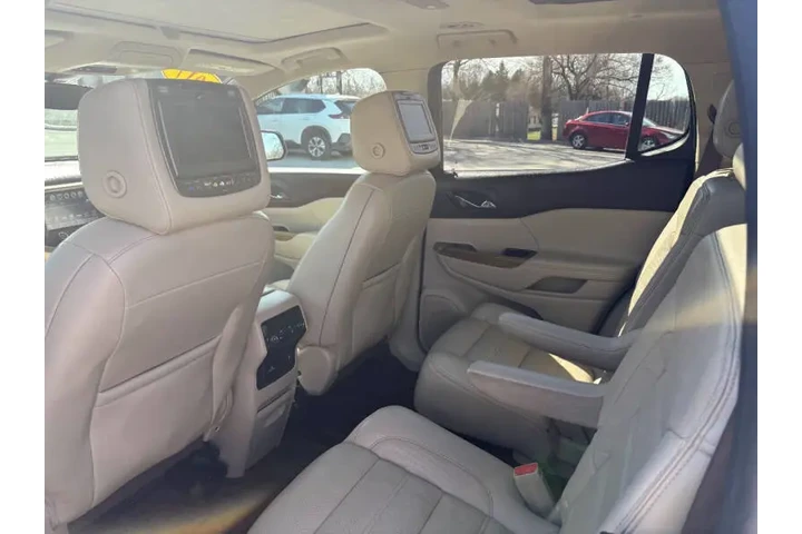 $15950 : 2017 GMC Acadia Denali image 8