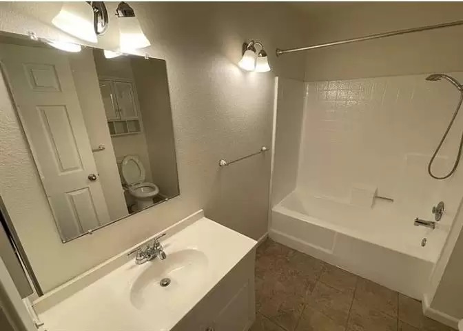 $1400 : 2bd, 1ba, 1,134 sqft apartment image 9