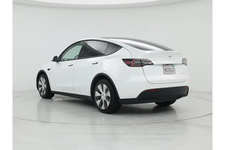 $29998 : Tesla Model Y 2022 AWD Long image 2