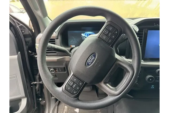$52000 : Ford F-150 2024 4x4 XL 2dr R image 9