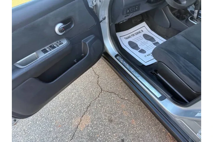 $4999 : 2012 Versa 1.8 S image 10