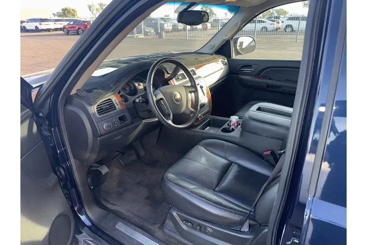 $8998 : Chevrolet Suburban 2007 LS 4 image 2