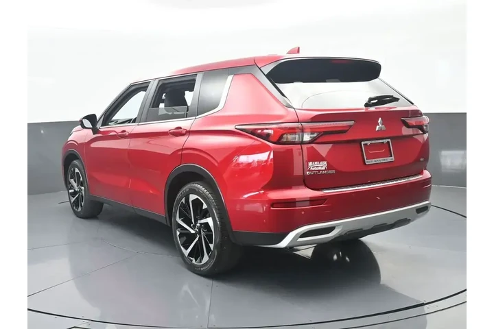 $23991 : Mitsubishi Outlander 2024 SE image 4