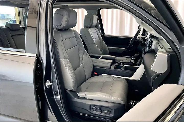 $39991 : Toyota Tundra 2023 4x2 Limit image 6