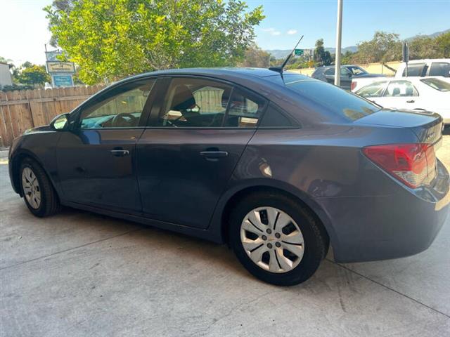 $8300 : 2014 Cruze LS Auto image 7