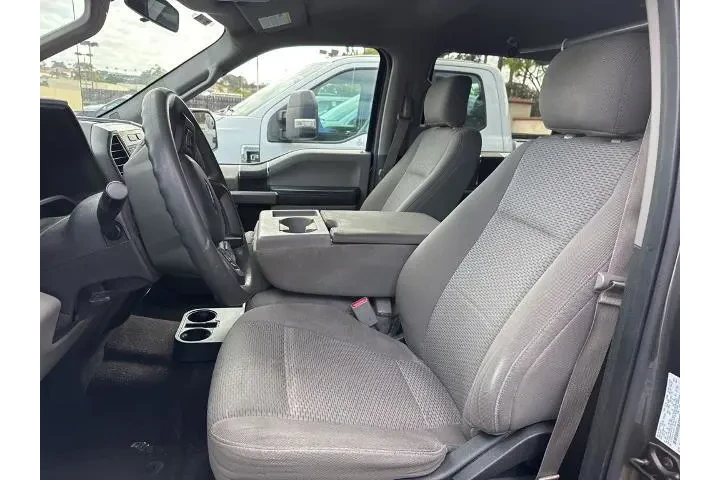 $18559 : Ford F-150 2017 4x2 XL 4dr S image 7