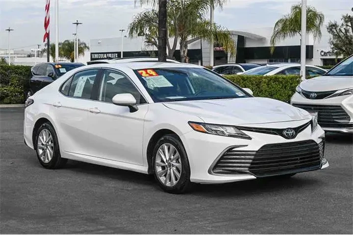 $22500 : Toyota Camry 2024 LE 4dr Sed image 3