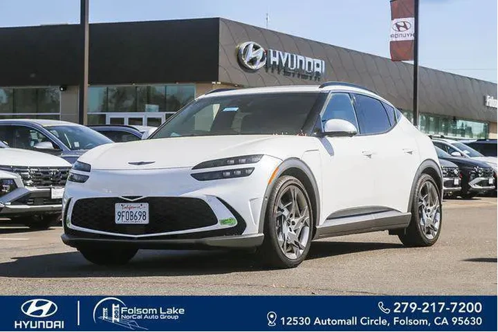 $35492 : Genesis GV60 2023 AWD Perfor image 1