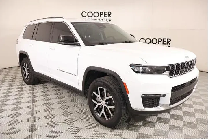 $34207 : Jeep Grand Cherokee L 2023 4 image 1