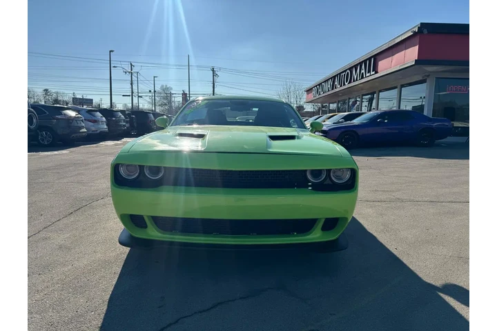 $15980 : 2019 Challenger SXT RWD image 7