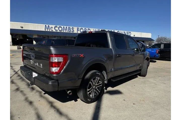 $28426 : Ford F-150 2023 4x4 Lariat 4 image 6