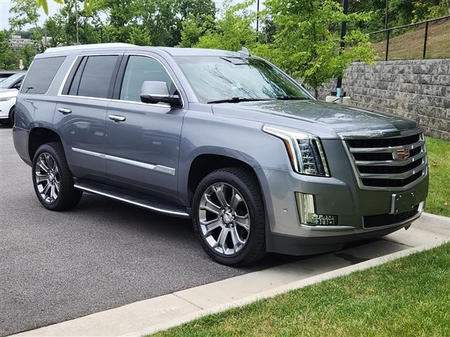 $38717 : 2019 CADILLAC Escalade Luxury image 10