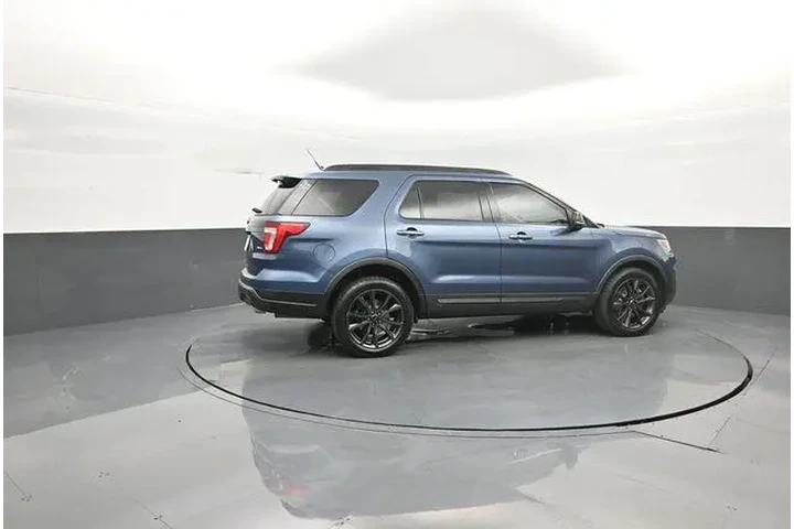 $19908 : Ford Explorer 2019 AWD XLT 4 image 1