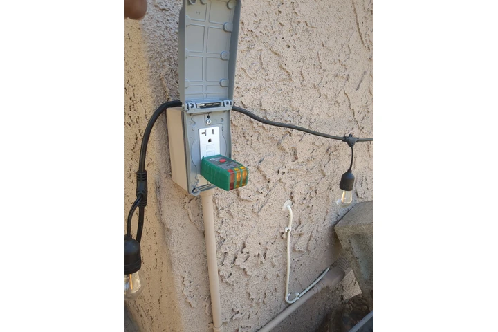 Se hacen trabajos de electrici image 8