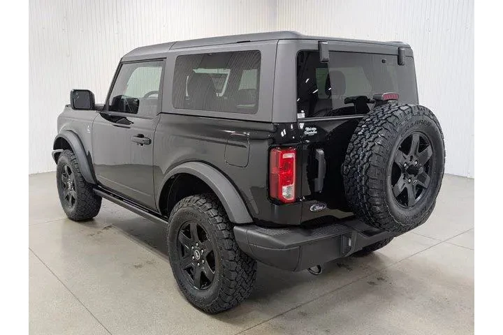 $39943 : Ford Bronco 2024 4x4 Black D image 8