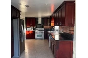 $1200 : E Silverspur Trl, Anaheim, CA thumbnail