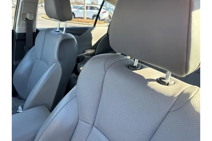 $22695 : Subaru Legacy 2022 AWD Limit image 8