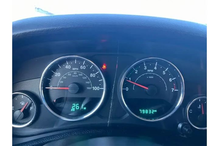 $19000 : Jeep Wrangler 2016 4x4 Sport image 5