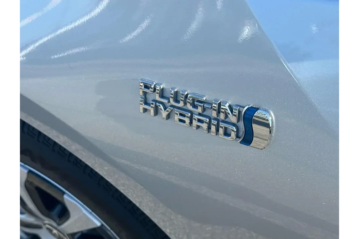 $26480 : Toyota Prius Prime 2022 LE 4 image 9