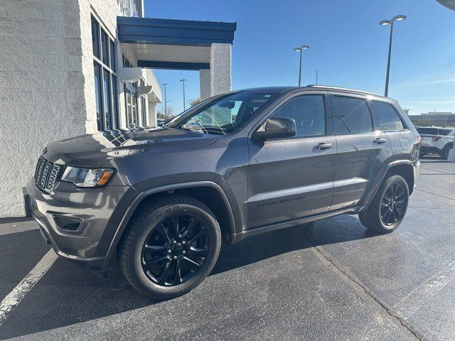 $16571 : Pre-Owned 2017 Grand Cherokee image 6