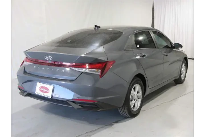 $19761 : Hyundai ELANTRA 2023 SE 4dr image 4