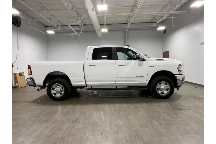 $30000 : Ram 2500 2022 4x4 Big Horn 4 image 3