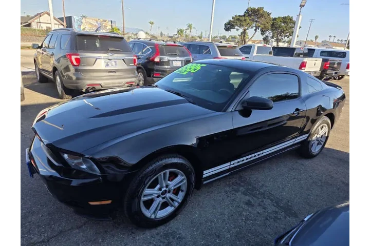 $8995 : 2010 Mustang V6 Premium image 8