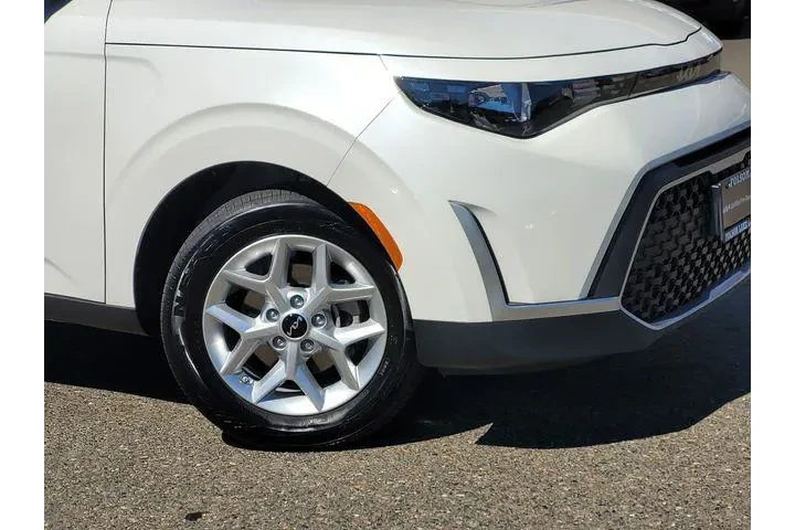 $19991 : Kia Soul 2025 S 4dr Crossove image 6