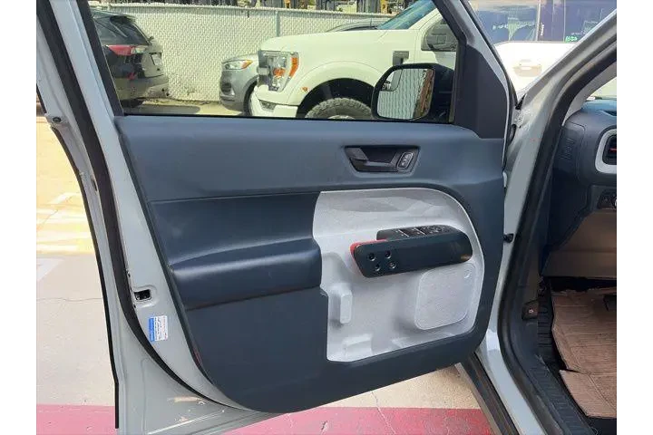 $30600 : Ford Maverick 2023 AWD XL 4d image 10