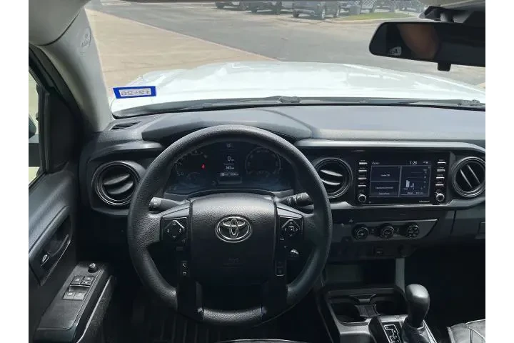 $21772 : Toyota Tacoma 2021 4x2 SR5 4 image 6