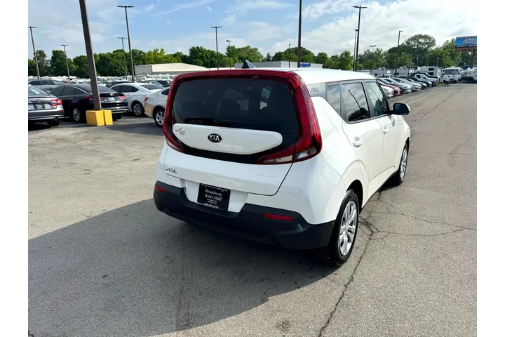 $12580 : 2020 Soul LX IVT image 2