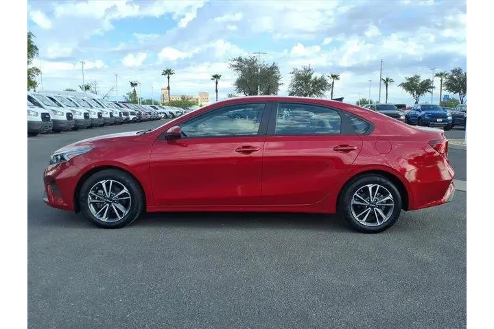 $17999 : Kia Forte 2024 LX 4dr Sedan image 2