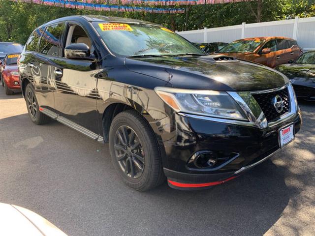 $8499 : 2014 Pathfinder SV image 3