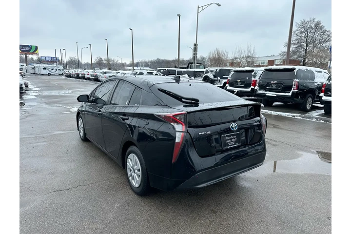 $12980 : 2017 Prius Three Touring (Nat image 4
