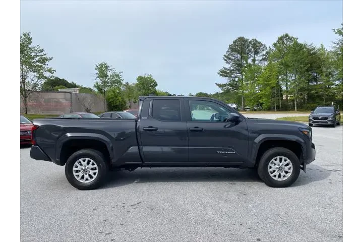 $34420 : Toyota Tacoma 2024 4x4 SR5 4 image 7